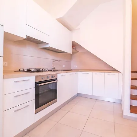 Sabrina 11-b By Interhome *